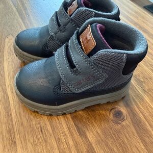 Carter's Gray and Black Kids Boots size 5